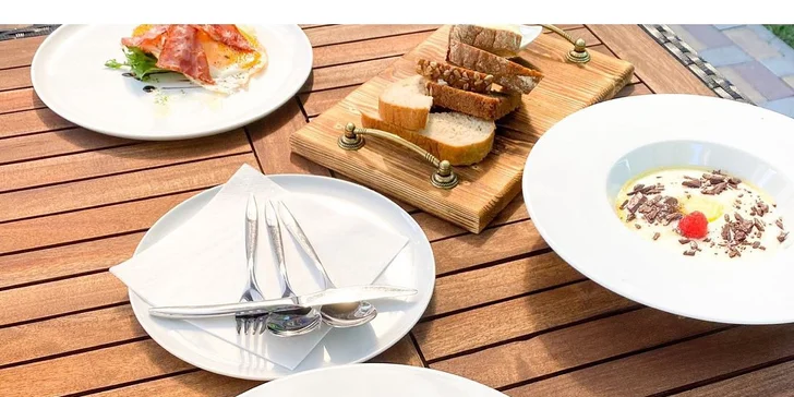 4* pobyt v Karlovarskom kraji: raňajky alebo polpenzia aj súkromné wellness