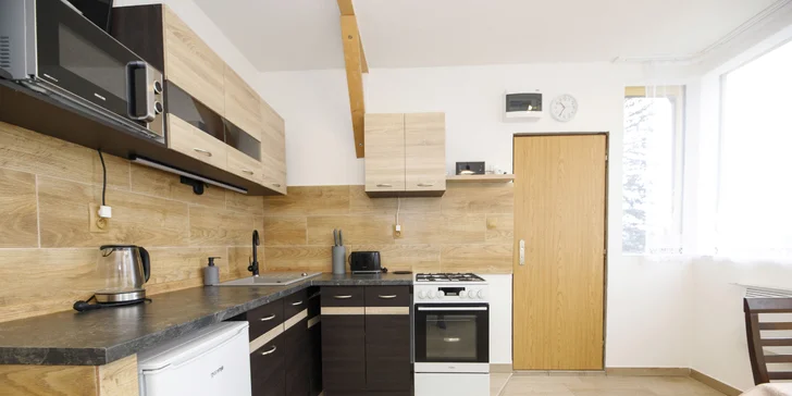 Až 8 dní pohody priamo pri Lipne: vybavený apartmán s kuchynkou a požičaním bicyklov aj infrasaunou