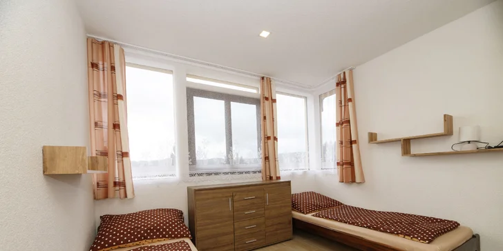 Až 8 dní pohody priamo pri Lipne: vybavený apartmán s kuchynkou a požičaním bicyklov aj infrasaunou