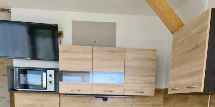 Až 8 dní pohody priamo pri Lipne: vybavený apartmán s kuchynkou a požičaním bicyklov aj infrasaunou