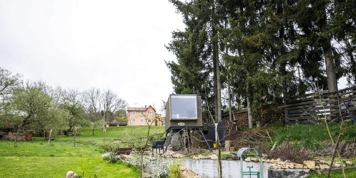 Ubytovanie v drevenom posede pri potôčiku s možnosťou poctivých raňajok