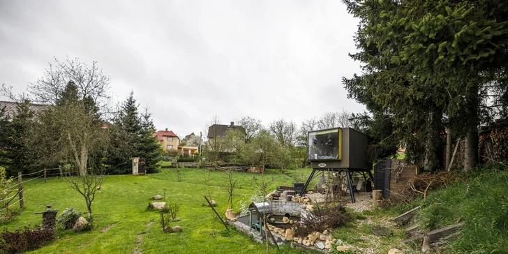 Ubytovanie v drevenom posede pri potôčiku s možnosťou poctivých raňajok