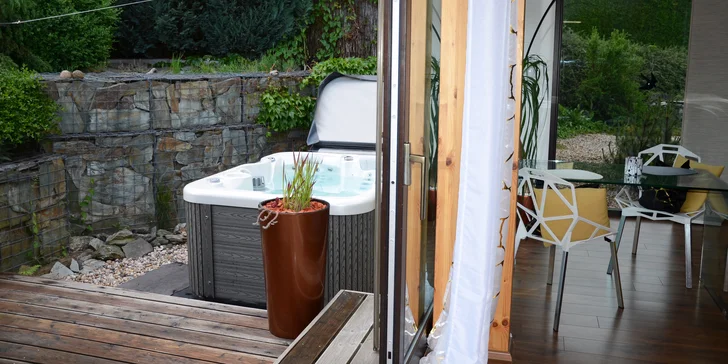 Buďte pár dní len spolu: romantický pobyt v luxusnej chate so saunou, vírivkou, cryo vaňou a krbom