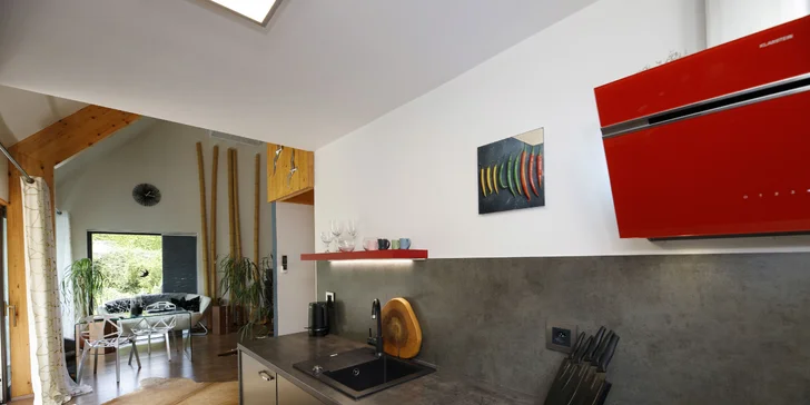 Buďte pár dní len spolu: romantický pobyt v luxusnej chate so saunou, vírivkou, cryo vaňou a krbom