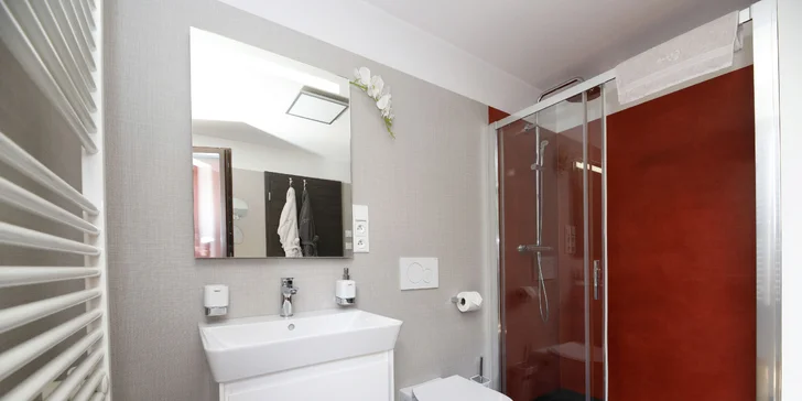 Buďte pár dní len spolu: romantický pobyt v luxusnej chate so saunou, vírivkou, cryo vaňou a krbom