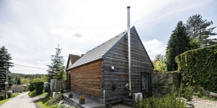 Buďte pár dní len spolu: romantický pobyt v luxusnej chate so saunou, vírivkou, cryo vaňou a krbom