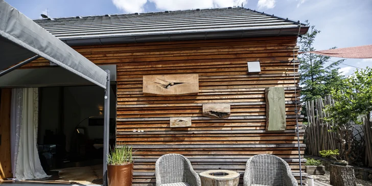 Buďte pár dní len spolu: romantický pobyt v luxusnej chate so saunou, vírivkou, cryo vaňou a krbom