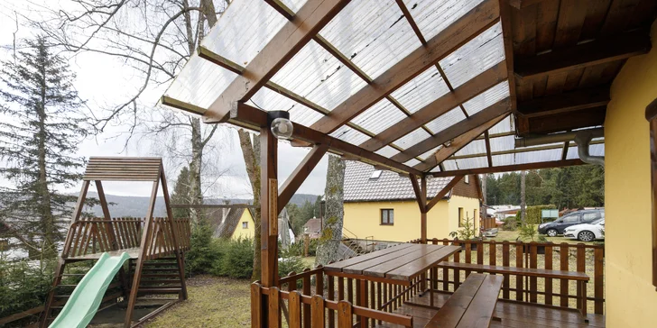 Dovolenka v chatovej osade na Lipne: vybavené apartmány pre 5 osôb a Lipno card