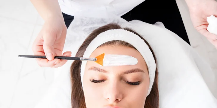 Koralový mikrospikulárny peeling s okamžitým a viditeľným efektom