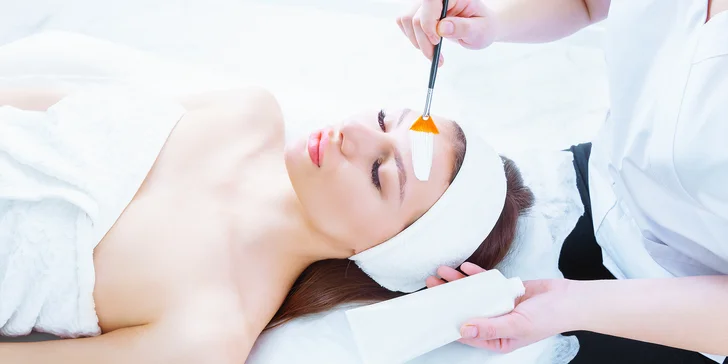 Koralový mikrospikulárny peeling s okamžitým a viditeľným efektom