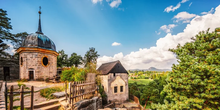 Novo zrekonštruovaný Lovecký Zámoček nad Liberecom pre 2–4 výletníkov aj s raňajkami