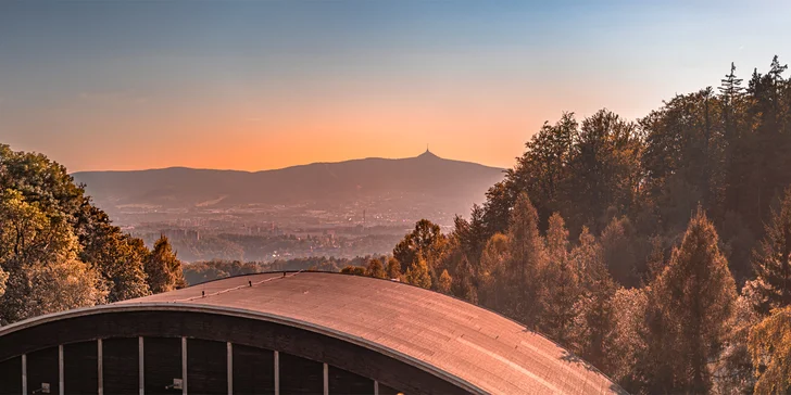 Novo zrekonštruovaný Lovecký Zámoček nad Liberecom pre 2–4 výletníkov aj s raňajkami