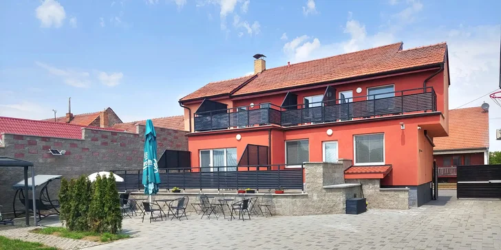 Pokojná dovolenka na južnej Morave: pobyt v rodinnom penzióne s raňajkami a wellness