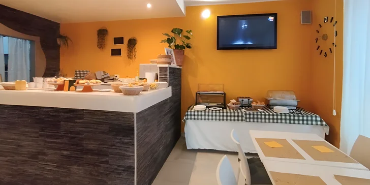 Lago di Garda: hotel pri jazere a pláži, požičanie bicyklov, welcome drink aj strava