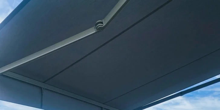 Lago di Garda: hotel pri jazere a pláži, požičanie bicyklov, welcome drink aj strava