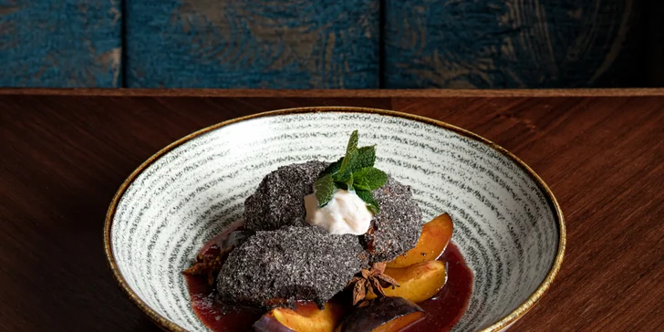 Zámocký pobyt: park s unikátnym labyrintáriom, polpenzia aj bazén a sauna