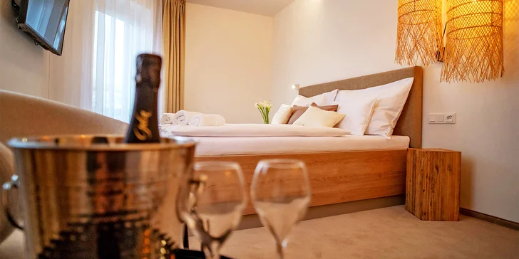 Dizajnový hotel v Písku: reštaurácia zameraná na lokálne suroviny, polpenzia, degustačné večere aj wellness