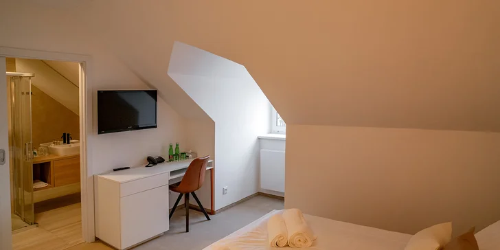 Dizajnový hotel v Písku: reštaurácia zameraná na lokálne suroviny, polpenzia, degustačné večere aj wellness