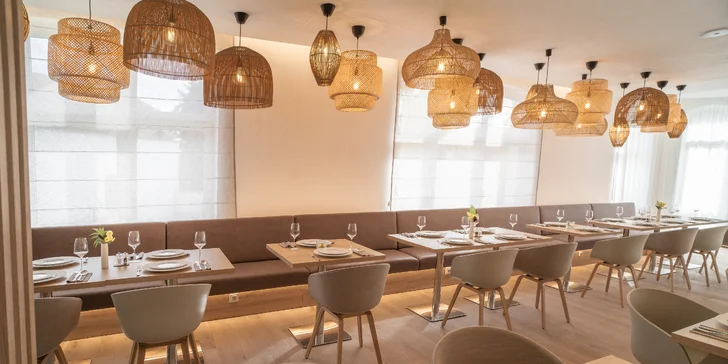 Dizajnový hotel v Písku: reštaurácia zameraná na lokálne suroviny, polpenzia, degustačné večere aj wellness