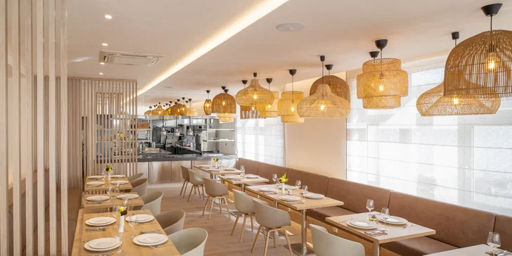 Dizajnový hotel v Písku: reštaurácia zameraná na lokálne suroviny, polpenzia, degustačné večere aj wellness