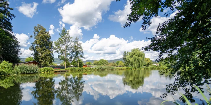 Jeseníky: apartmány až pre 8 osôb v bývalom zámku, možnosť raňajok na izbu aj privátneho wellness