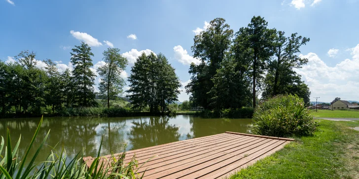 Jeseníky: apartmány až pre 8 osôb v bývalom zámku, možnosť raňajok na izbu aj privátneho wellness