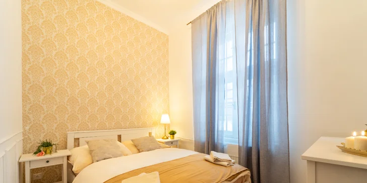 Jeseníky: apartmány až pre 8 osôb v bývalom zámku, možnosť raňajok na izbu aj privátneho wellness