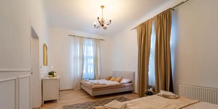 Jeseníky: apartmány až pre 8 osôb v bývalom zámku, možnosť raňajok na izbu aj privátneho wellness