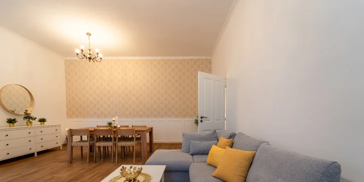 Jeseníky: apartmány až pre 8 osôb v bývalom zámku, možnosť raňajok na izbu aj privátneho wellness