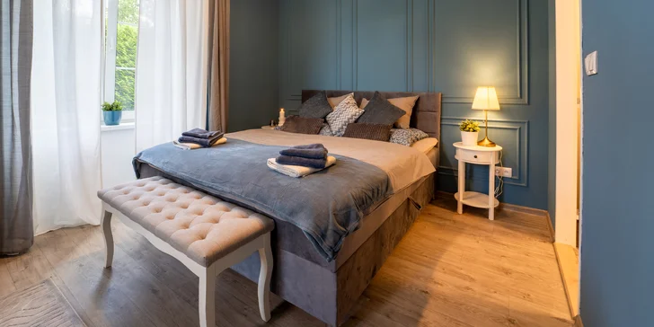Jeseníky: apartmány až pre 8 osôb v bývalom zámku, možnosť raňajok na izbu aj privátneho wellness
