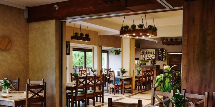 Pobyt v poľskej Ustroni: izba s výhľadom na hory alebo apartmán, raňajky či polpenzia, wellness aj súkromne