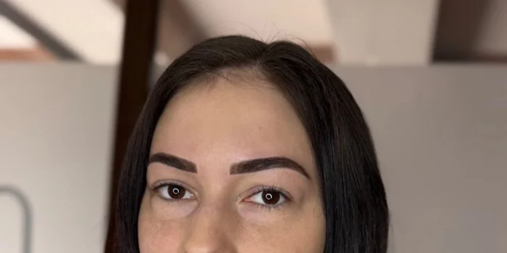 Permanentný make-up: Mihalnice, linka, obočie alebo pery