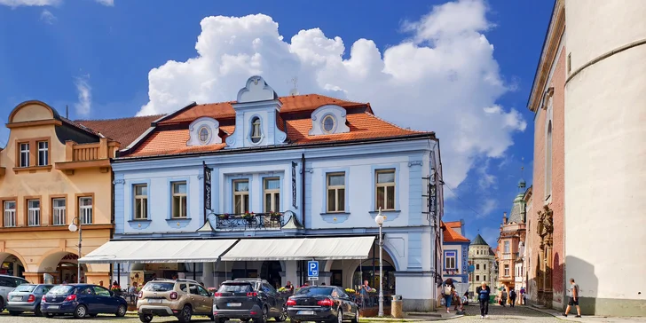 Pobyt v historickom centre Domažlíc: raňajky, fľaša prosecca aj vstup do aquaparku