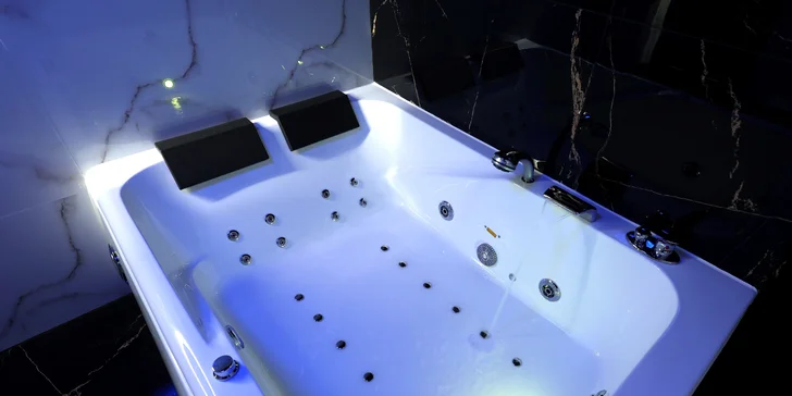 Originálny autoapartmán na Pálave: miestne víno a hydromasážna vaňa na izbe