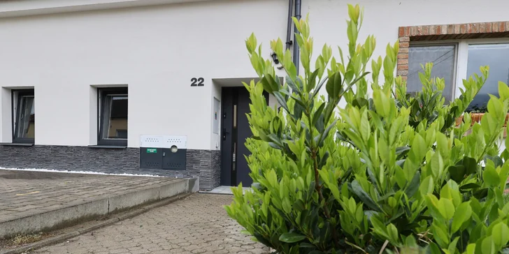 Originálny autoapartmán na Pálave: miestne víno a hydromasážna vaňa na izbe