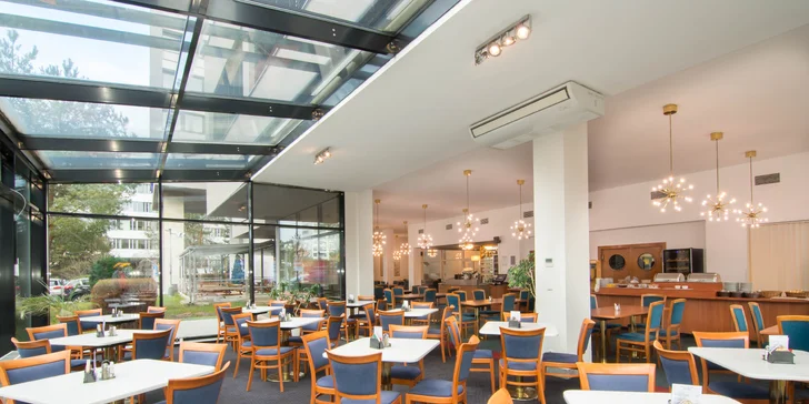 Pobyt v kongresovom hoteli v Prahe s raňajkami, 100 m od metra Budějovická