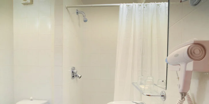 Pobyt v kongresovom hoteli v Prahe s raňajkami, 100 m od metra Budějovická