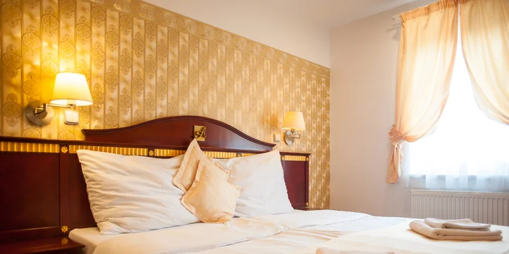 Pobyt neďaleko Adršpašských skál v izbe Economy alebo Superior s raňajkami a wellness