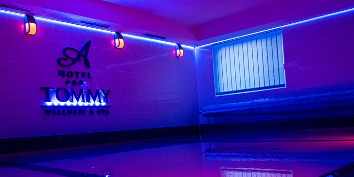 Pobyt neďaleko Adršpašských skál v izbe Economy alebo Superior s raňajkami a wellness