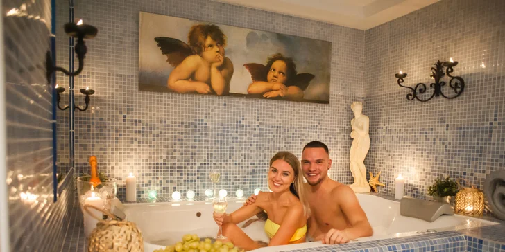 Pobyt neďaleko Adršpašských skál v izbe Economy alebo Superior s raňajkami a wellness