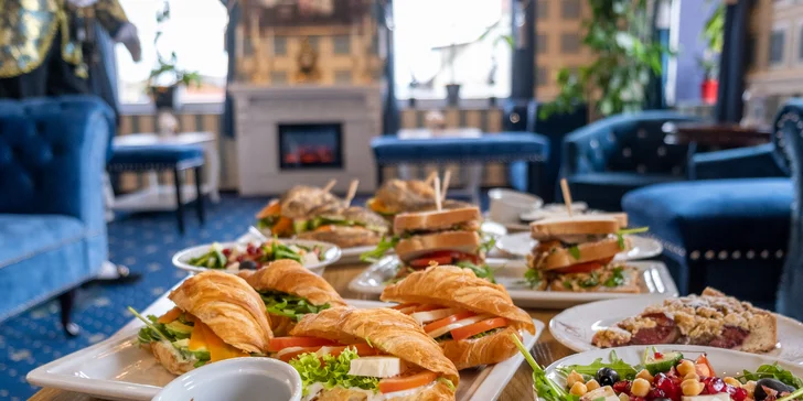 Pobyt neďaleko Adršpašských skál v izbe Economy alebo Superior s raňajkami a wellness