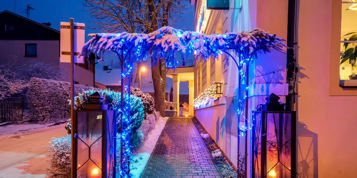 Pobyt neďaleko Adršpašských skál v izbe Economy alebo Superior s raňajkami a wellness