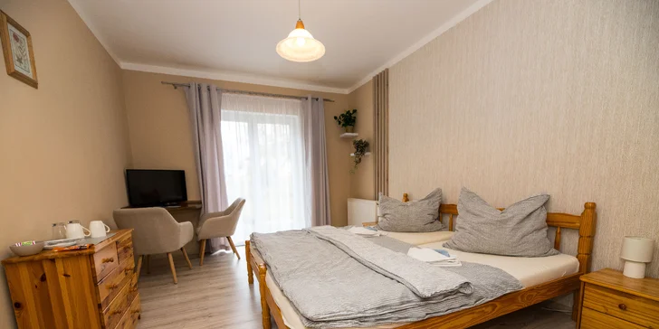 Penzión v pokojnej časti Františkových Lázní: pobyt aj so vstupom do Aquaforu a fľašou vína