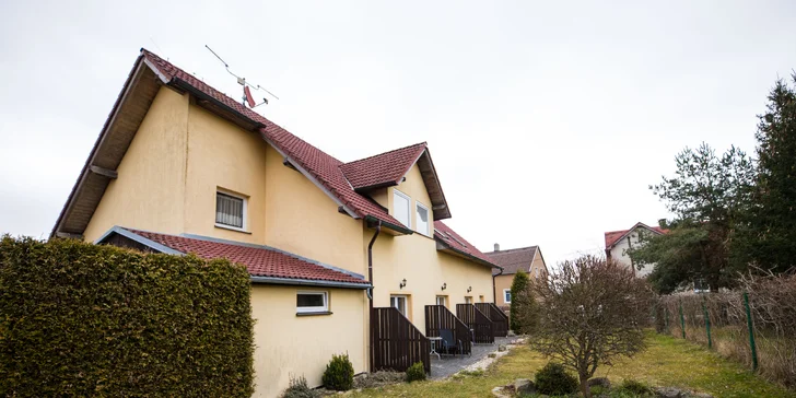 Penzión v pokojnej časti Františkových Lázní: pobyt aj so vstupom do Aquaforu a fľašou vína