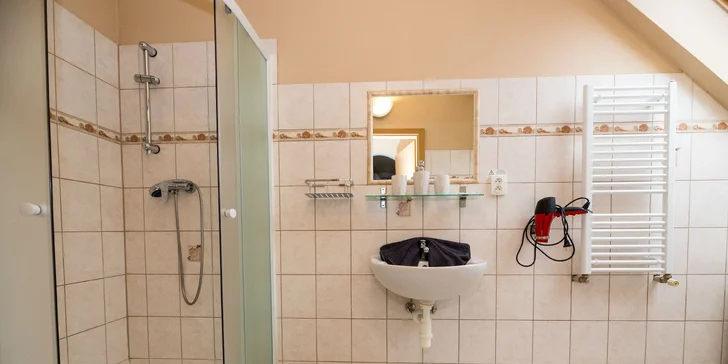 Penzión v pokojnej časti Františkových Lázní: pobyt aj so vstupom do Aquaforu a fľašou vína