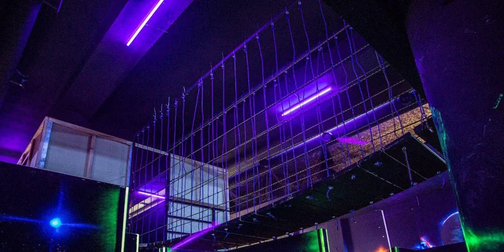 Darčekové poukážky do X Arény: Laser a Pixel game, VR, biliard, pretekársky simulátor, kvízy a i.