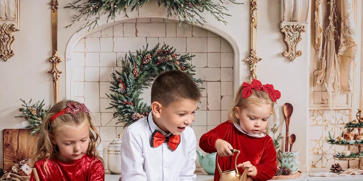 Profesionálne vianočné fotenie v ateliéri: 5 alebo 15 upravených digitálnych fotografií