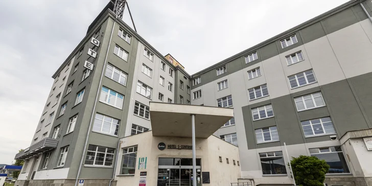 Pohodový pobyt v Děčíne: jedlo, masáž aj šport a vstupenky na zámok a do ZOO