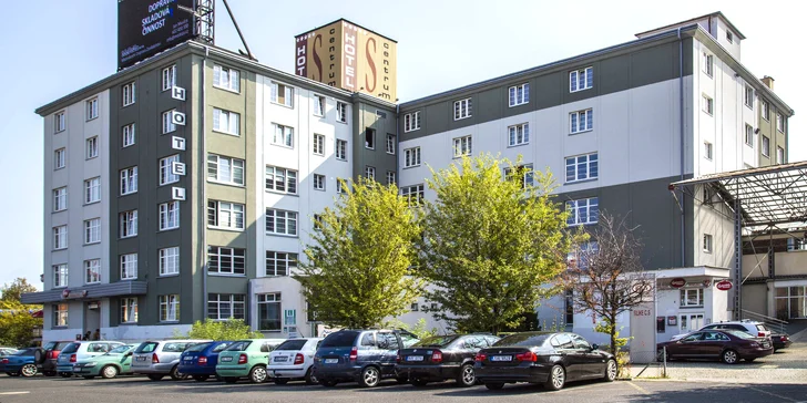 Pohodový pobyt v Děčíne: jedlo, masáž aj šport a vstupenky na zámok a do ZOO