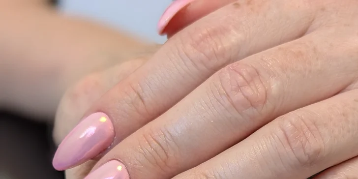 Suchá pedikúra, gélové nechty alebo wellness pre ruky i nohy